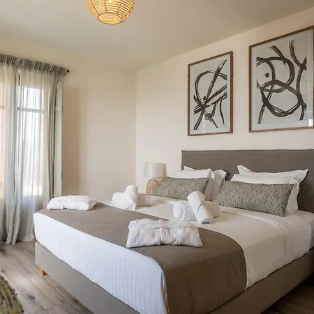 Katergo Luxury Villa *