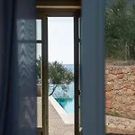 Katergo Luxury Βίλα