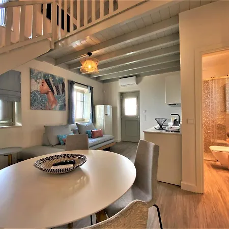 Katergo Luxury Villa *