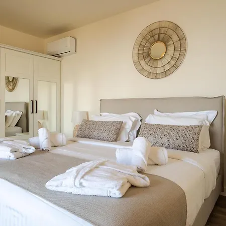 Katergo Luxury Villa Stoúpa