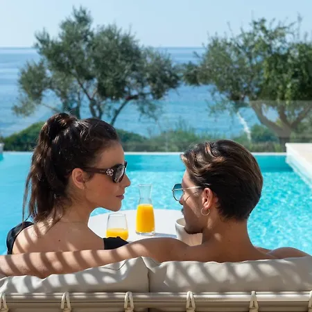 Katergo Luxury Villa *