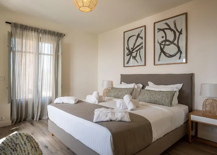 Katergo Luxury Villa *