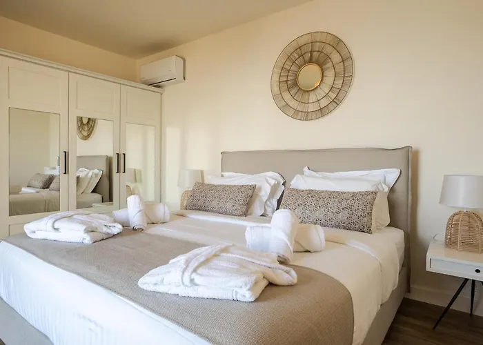 Katergo Luxury וילה Stoúpa